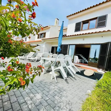 Tiki House Vendégház Ferrel