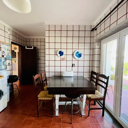 Tiki House Ferrel (Leiria)