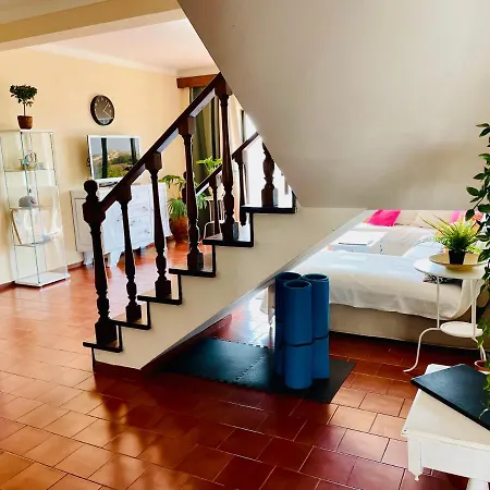 Tiki House * Ferrel (Leiria)